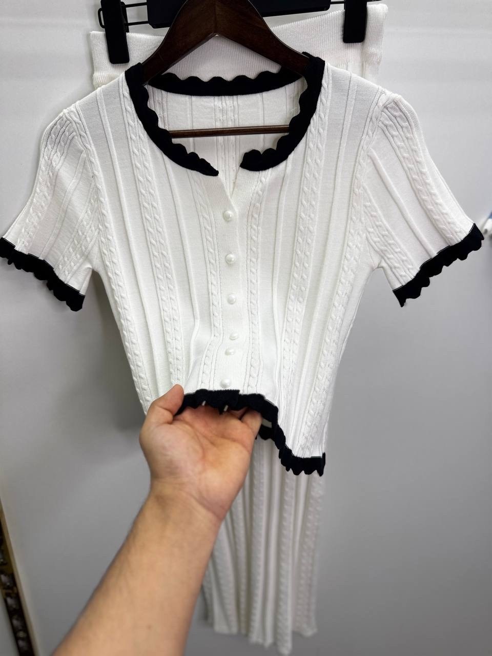 костюм трикотажный с юбкой,трикотажные костюмы,костюм с юбкой,классический костюм,трикотажное платье