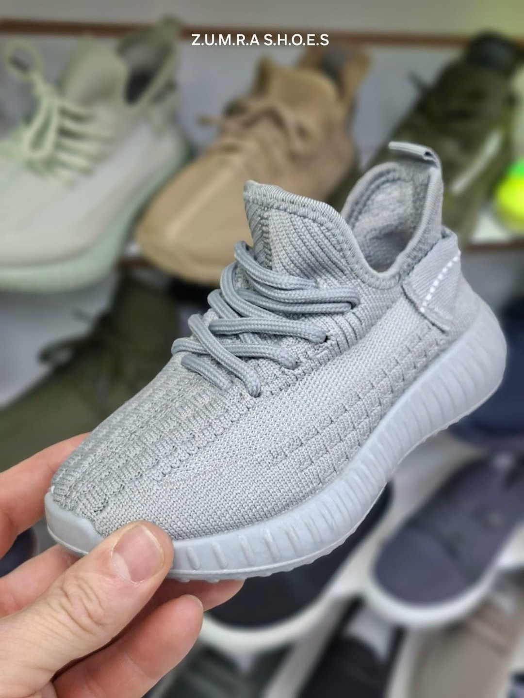 кроссовки,кроссовки женскиe,изики кроссовки,детские кроссовки,кроссовка