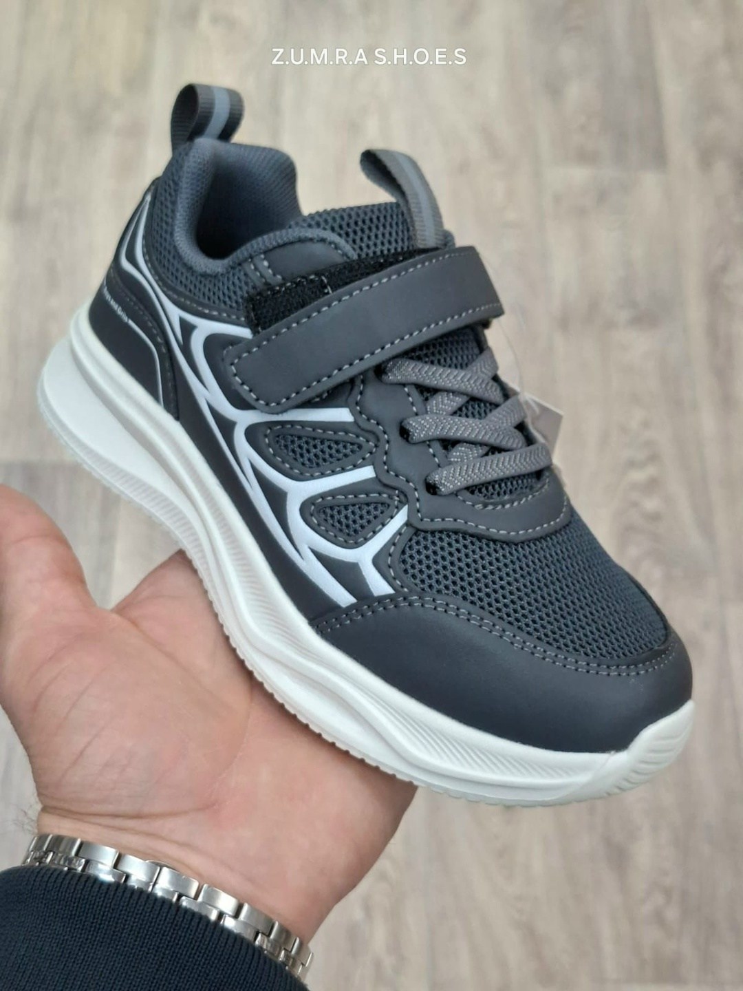 кроссовки,кроссовки мальчику,кроссовки flamingo,детские кроссовки,кроссовки adidas