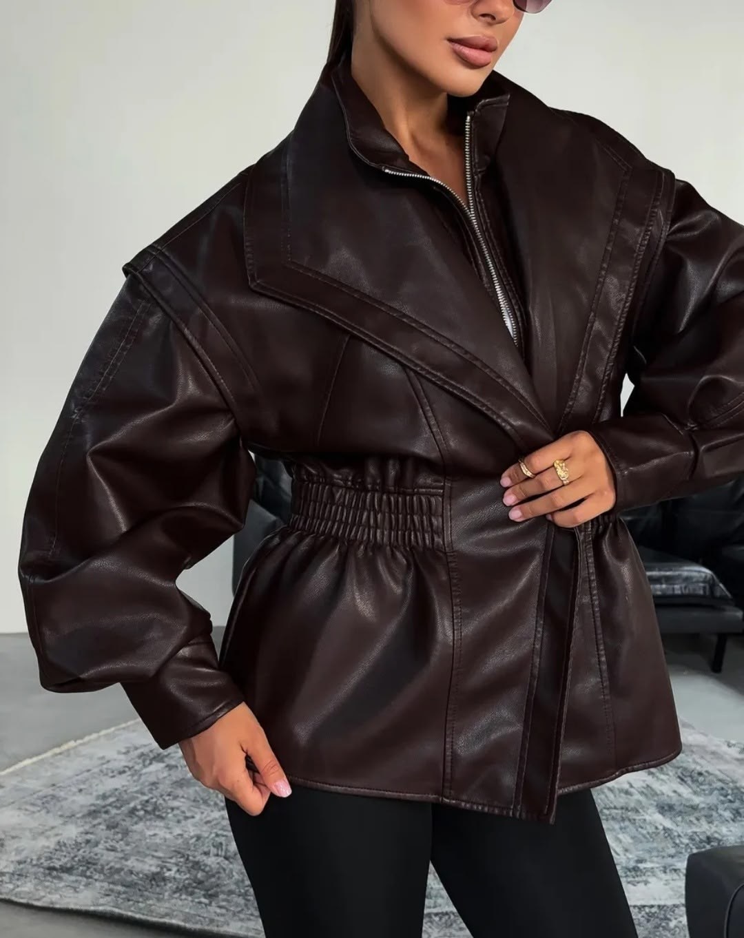 кожаная куртка,модная куртка,кожаная куртка женская,элегантные пальто,модное пальто