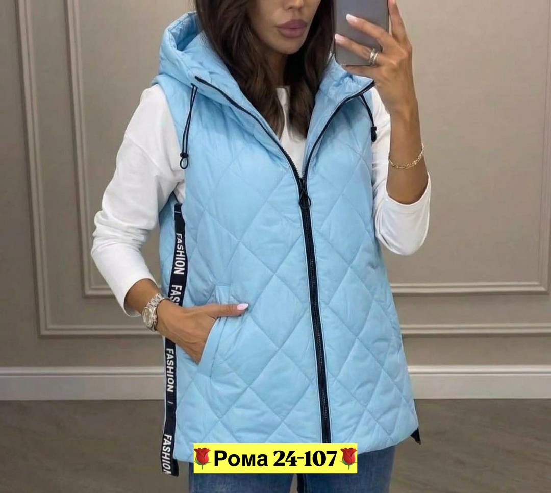 женская жилетка,жилет женский,жилетка,жилетка на синтепоне,жилетка женская с капюшоном