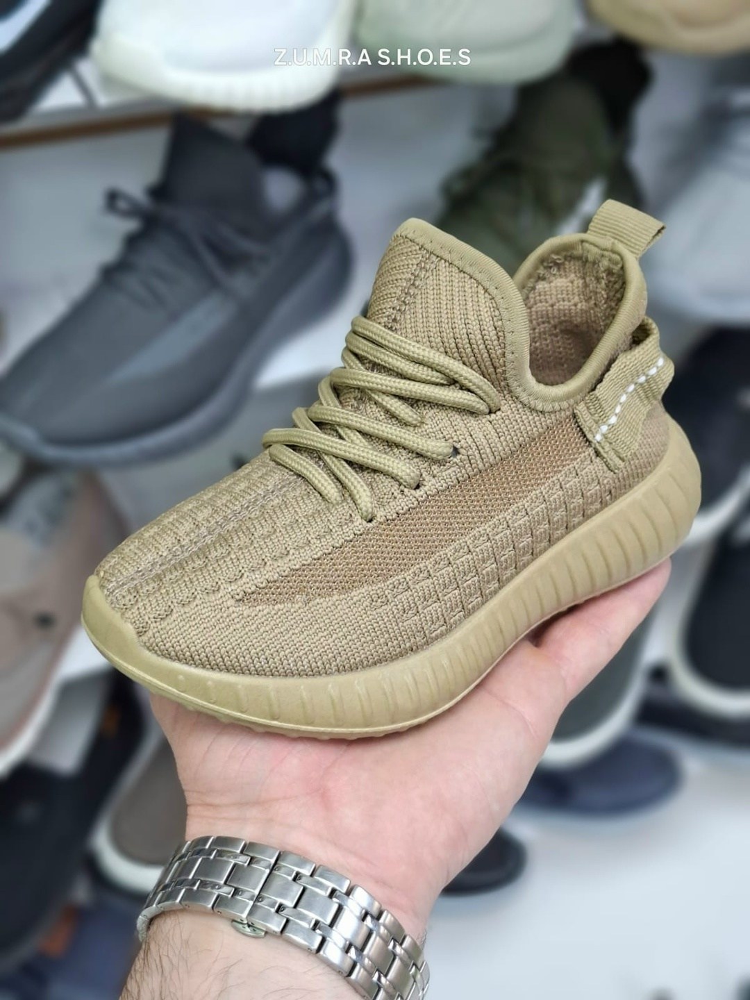 кроссовки,кроссовки женскиe,изики кроссовки,детские кроссовки,кроссовка