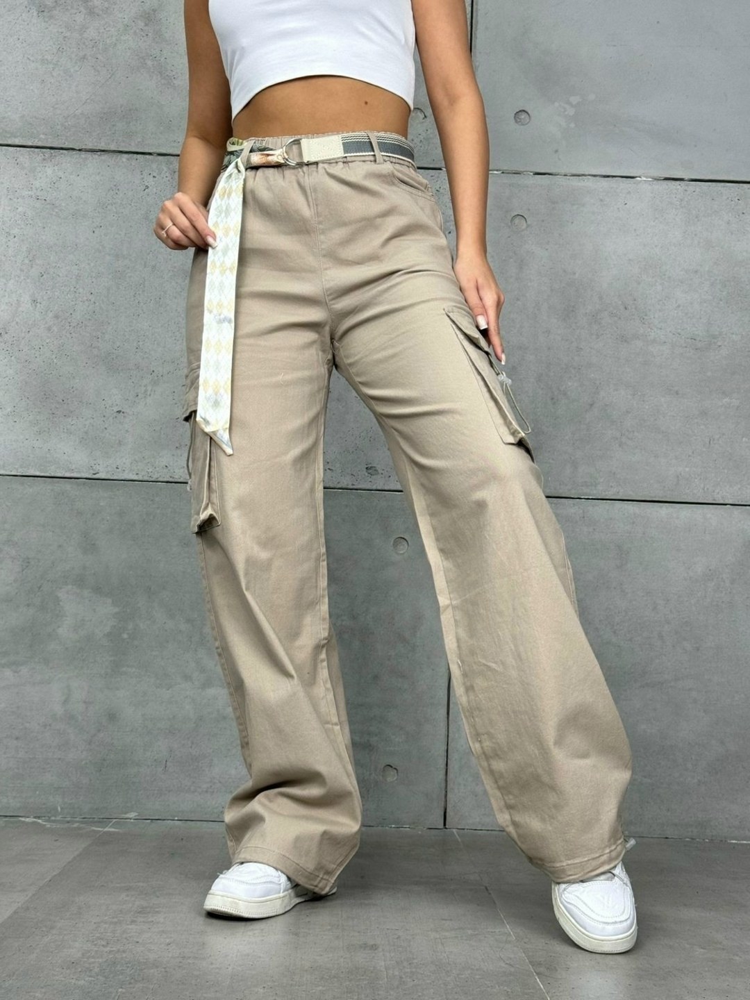 модные брюки-карго с высокой талией и карманами,брюки карго,брюки-карго женские,брюки карго широкие,штаны карго женские широкие