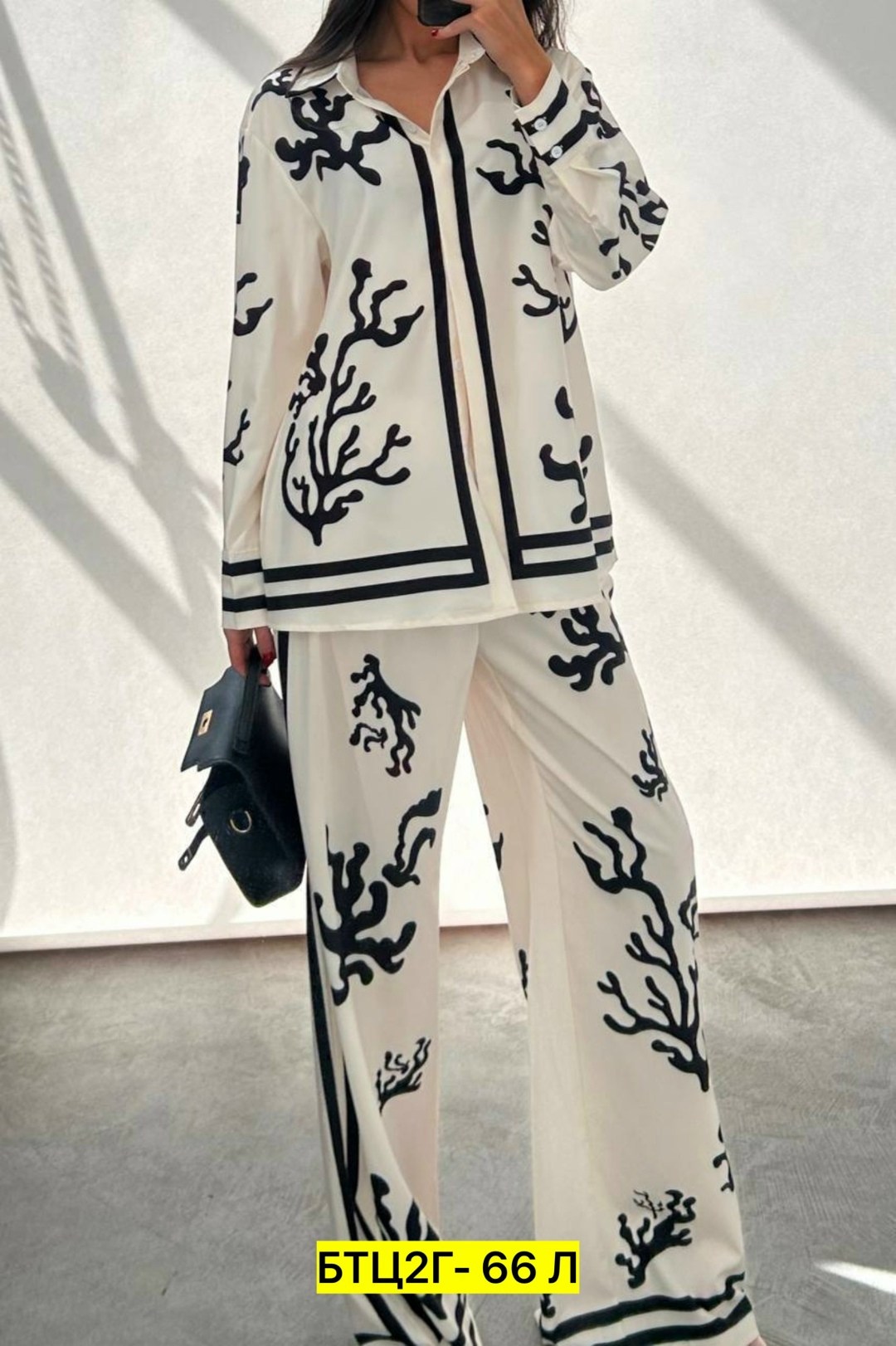 костюм в пижамном стиле,женский брючный костюм с принтом,костюм с брюками палаццо,брючный костюм,женские костюмы