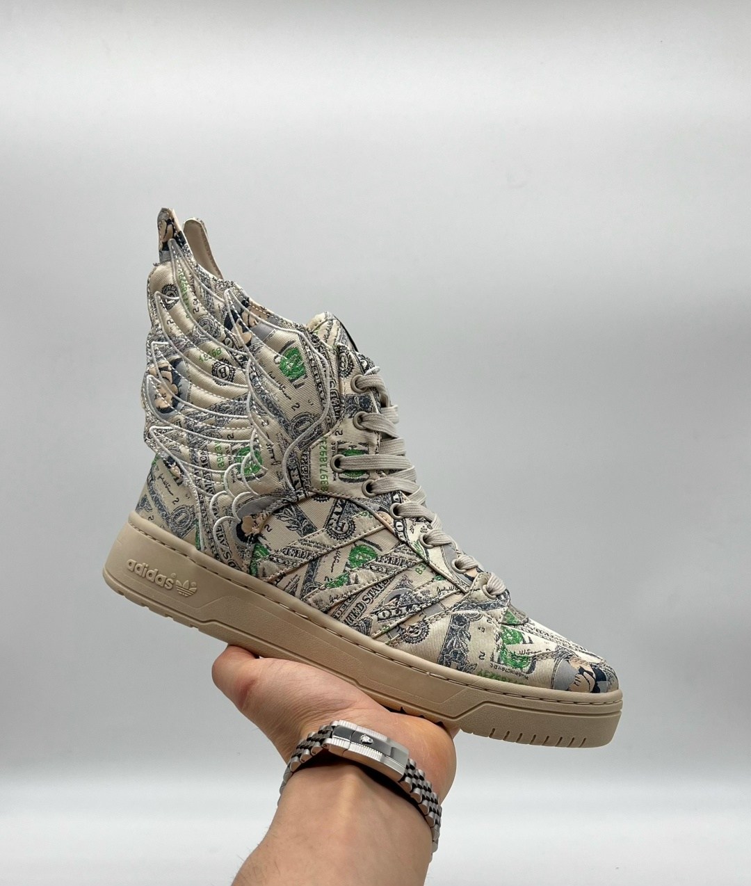 adidas jeremy scott wings 2.0,adidas jeremy scott wings 2.0 money,adidas wings 2.0 x jeremy scott money,adidas jeremy scott dollar,adidas x jeremy scott js wings 2.0 money g95773