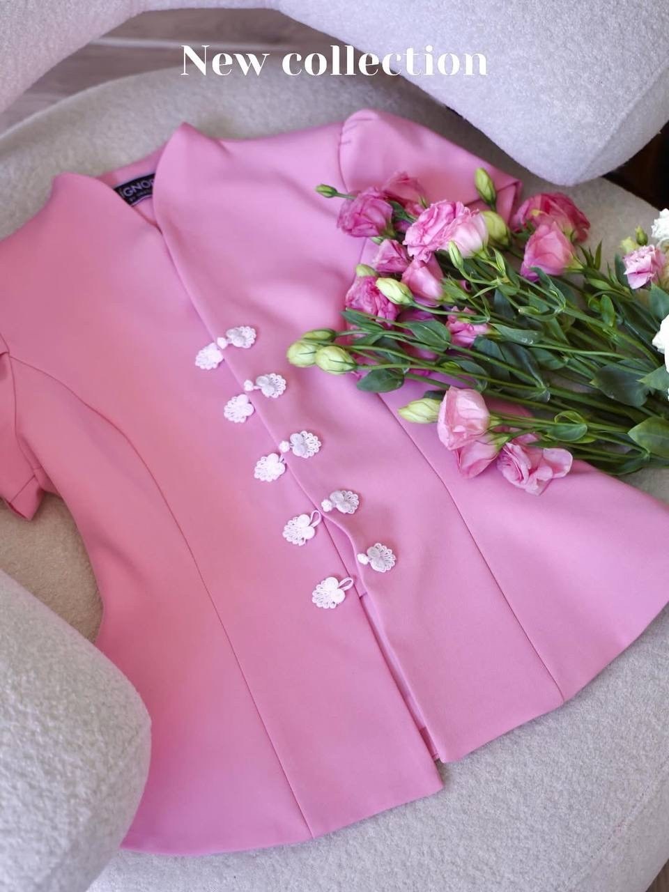 жакет с баской,жакет и пиджак,жакет "коралловый" с баской,жакет с басками,жакет красный