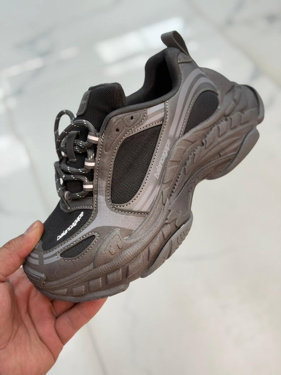 кроссовки мужские balenciaga,кроссовки balenciaga,balenciaga 10 xl кроссовки,кроссовки женские balenciaga,кроссовки баленсиага трек 2 чёрные