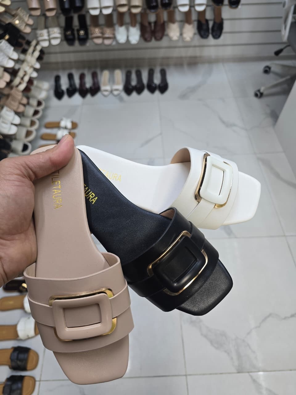 шлепанцы женские,, женская,модные шлепанцы,шлепки женские