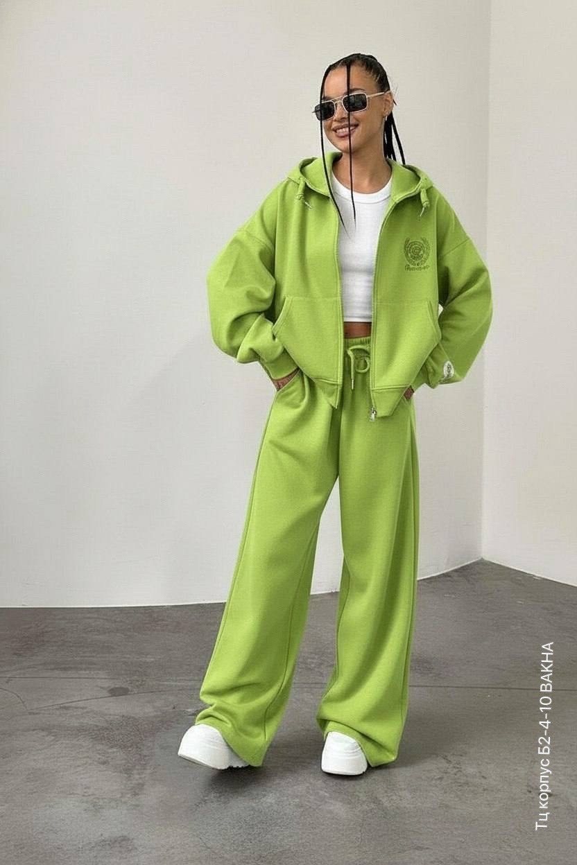 женские костюмы спортивные,костюм красный,красный женский костюм,женские костюмы,костюм двойка