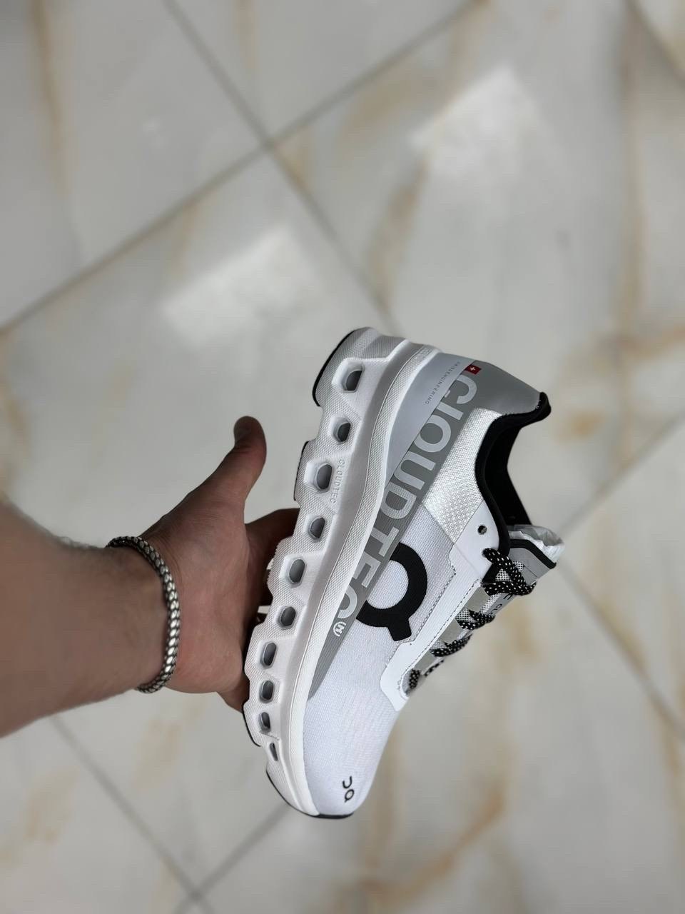 кроссовки,кроссовки женскиe,кроссовки on cloudmonster,оригинальные кроссовки, мужская кроссовки