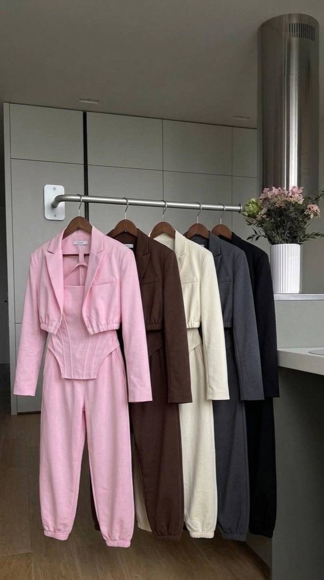 брючный костюм женский,модные образы,костюм брючный