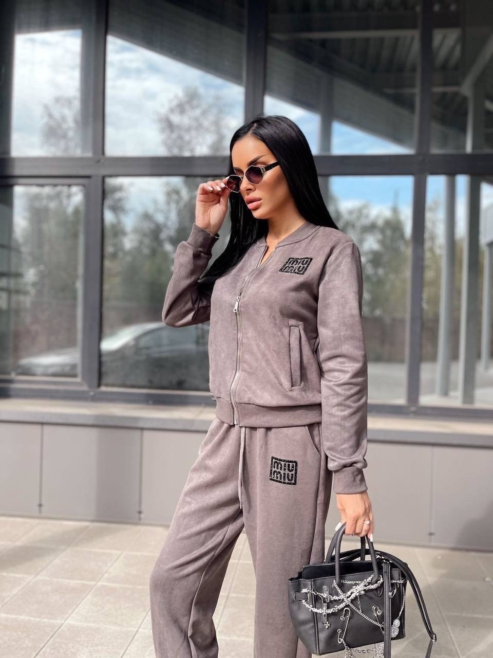 спортивные костюм,велюровый костюм 2026,костюм спортивный женский повседневный,костюм спортивный женский,костюм спортивный замшевый