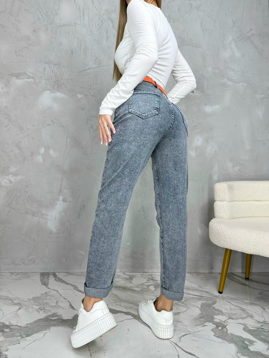 джинсы женские,модные джинсы,джинсы с поясом,стильные джинсы,джинсы женские серые