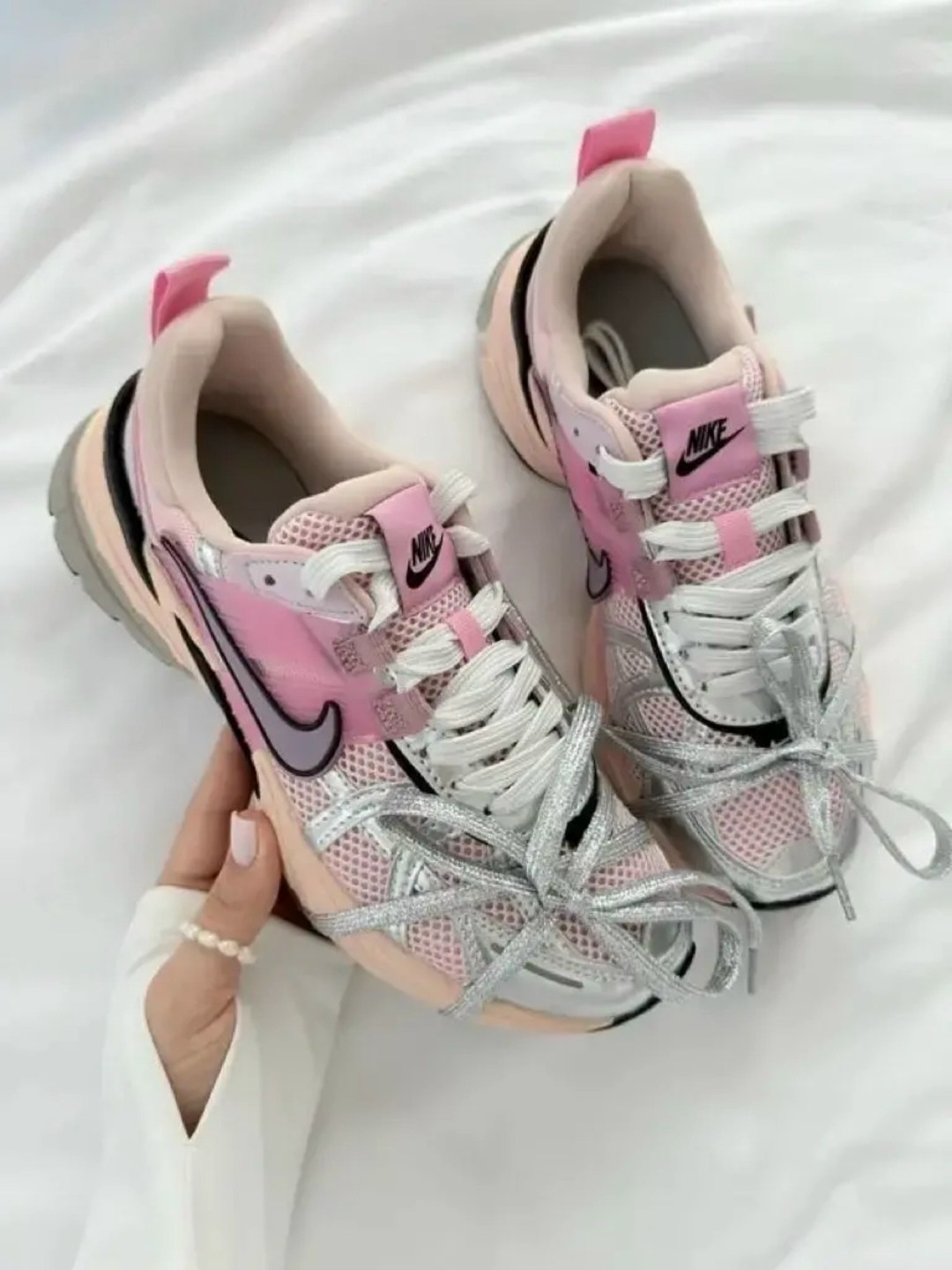 кроссовки для женщин nike initiator pink,женские кроссовки,,оригинальные кроссовки,кроссовки женские nike initiator y2k pink