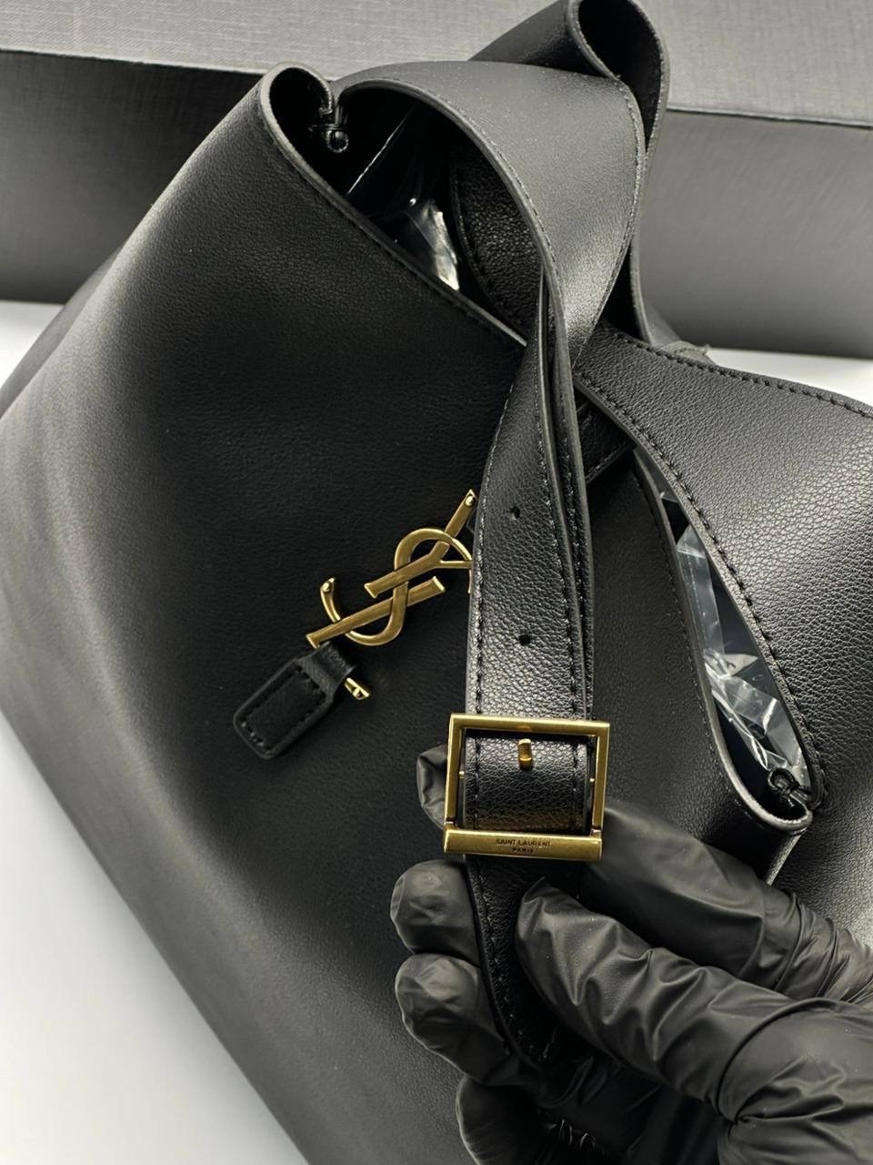 saint laurent черная кожаная сумка через плечо,сумка на плечо saint laurent,сумка yves saint laurent,ив сен лоран сумка черная,saint laurent черная кожаная сумка через плечо le 5 a 7 для женщин