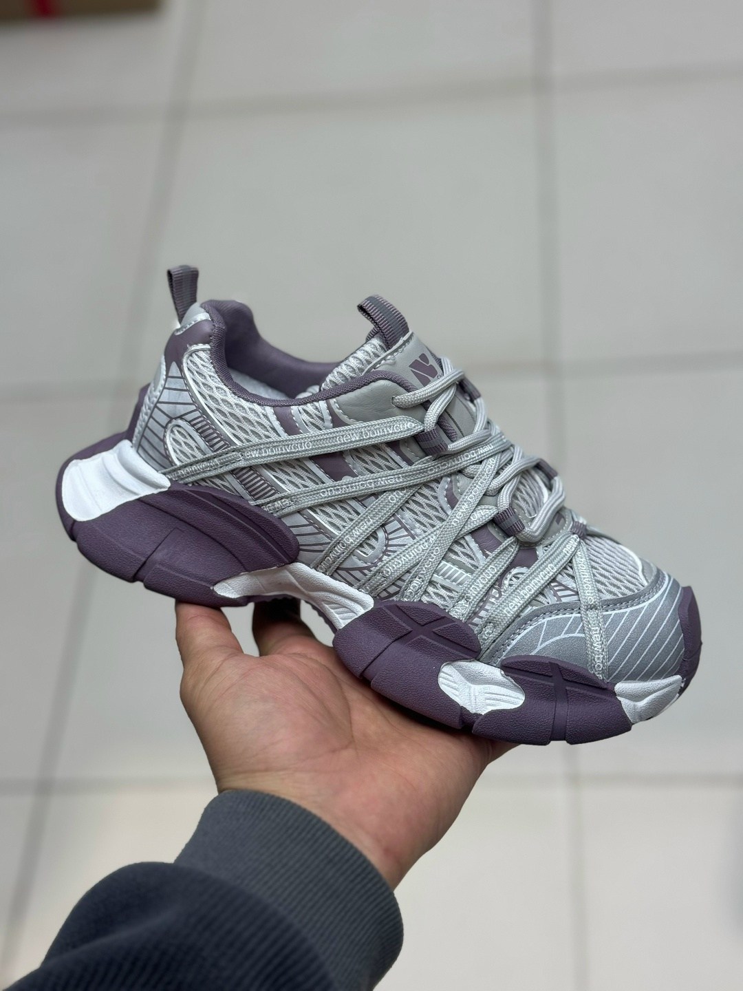 женские кроссовки,кроссовки массивные,кроссовки повседневные,модные кроссовки,спортивная