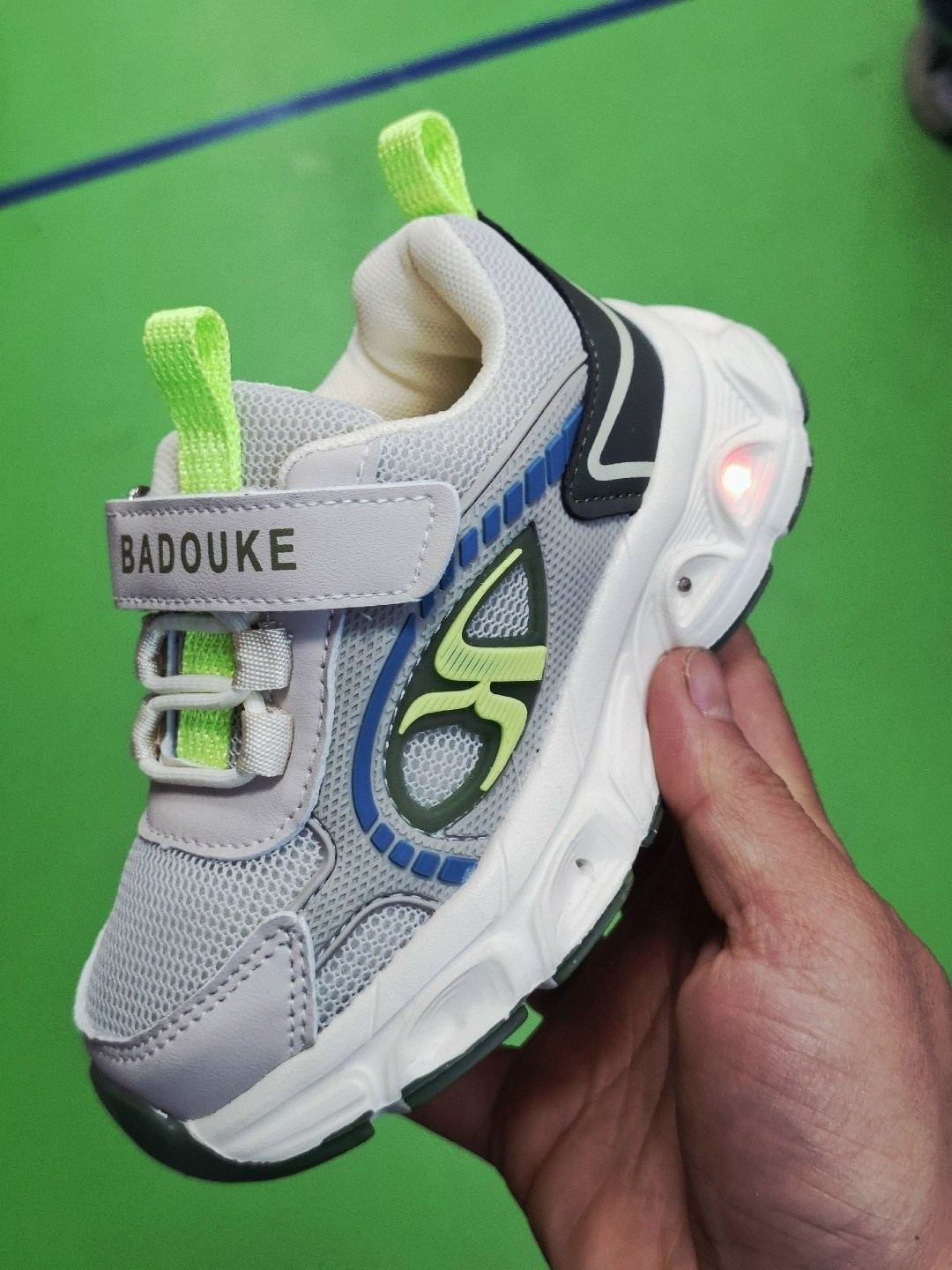 детские кроссовки,кроссовки мальчику,детские кроссовки для мальчика,кроссовки закрытые,детская