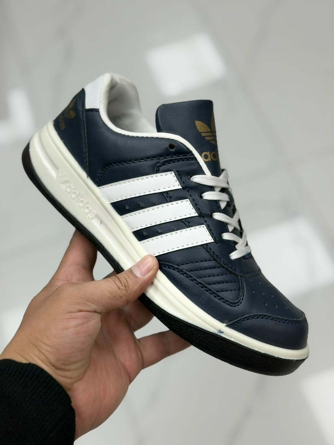 adidas мужские кроссовки,adidas кроссовки мужские кожаные черные,кроссовки adidas,кроссовки адидас ilie nastase,