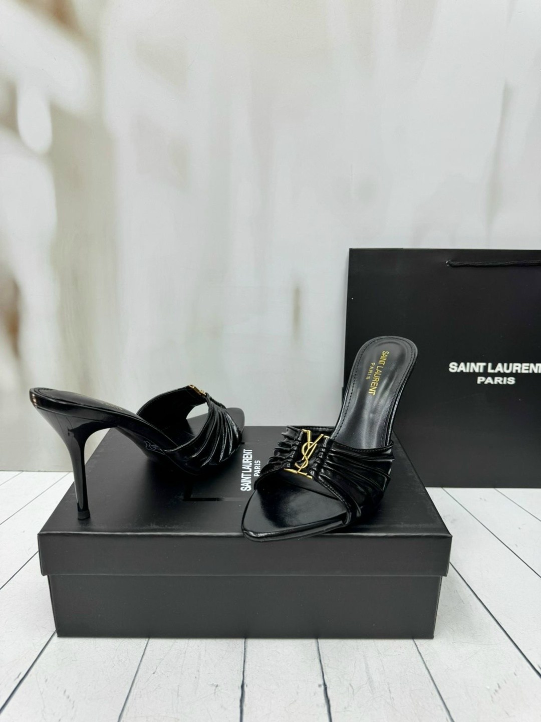 ,босоножки saint laurent,босоножки yves saint laurent,мюли женские,туфли yves saint laurent