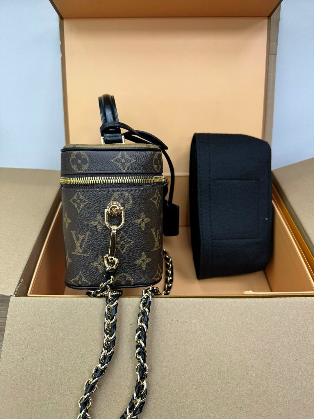 женская сумка louis vuitton,louis vuitton сумка на плечо,louis vuitton сумка ведро на плечо,сумка луи виттон,cумка louis vuitton