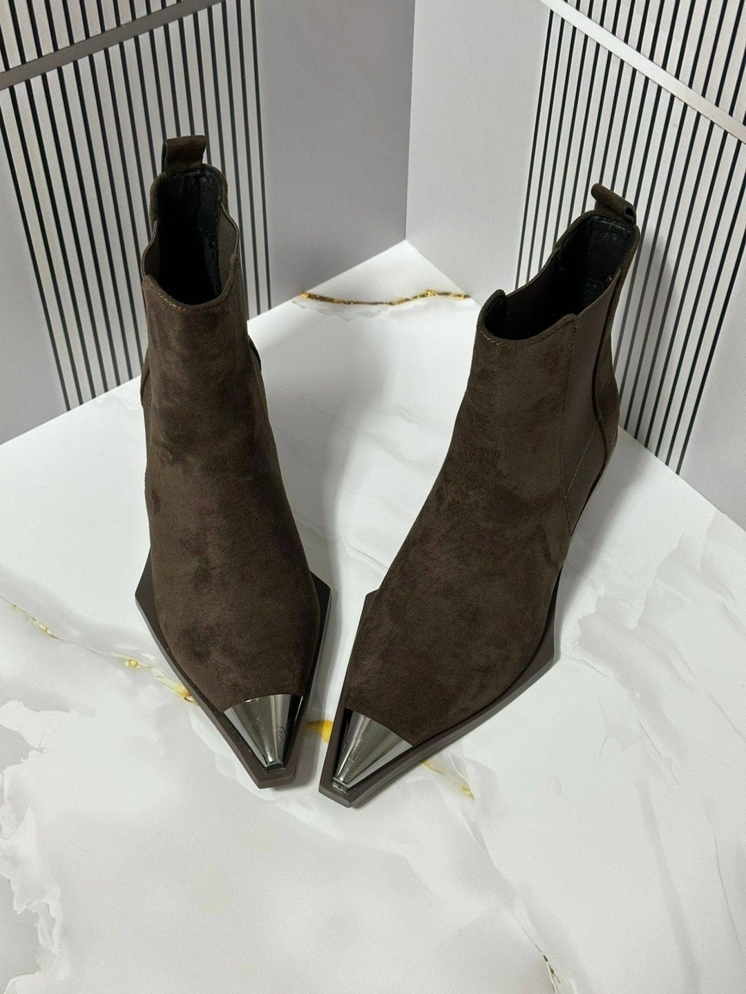 ,казаки замшевые эконика,замшевые ботинки,ботильоны женские,ботинки казаки замшевые