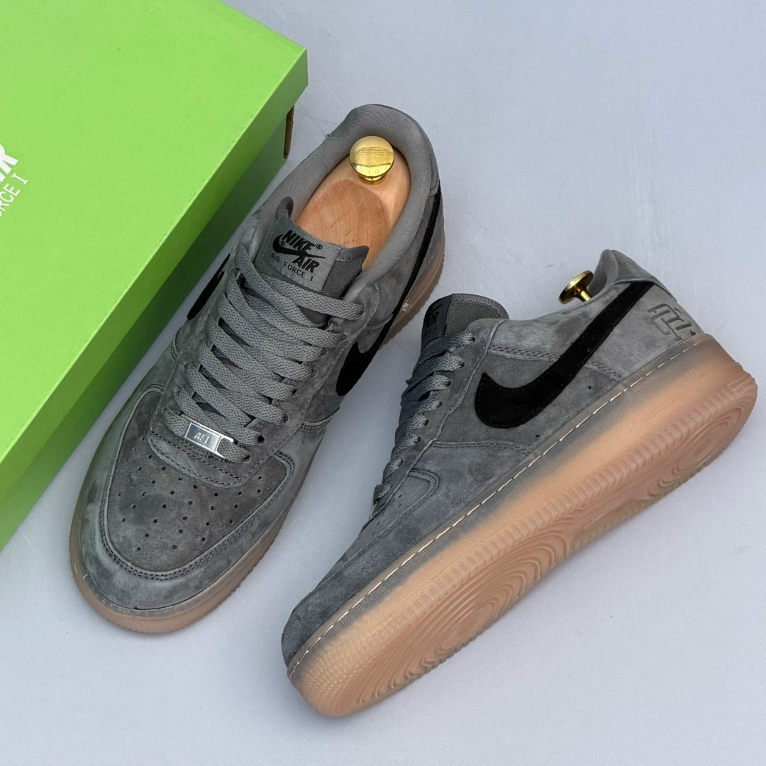 кроссовки nike air force 1,nike air force 1 low,nike air force 1 low grey suede,nike x reigning champ air force 1 low серые замша мужские,nike air force 1 low suede dark grey