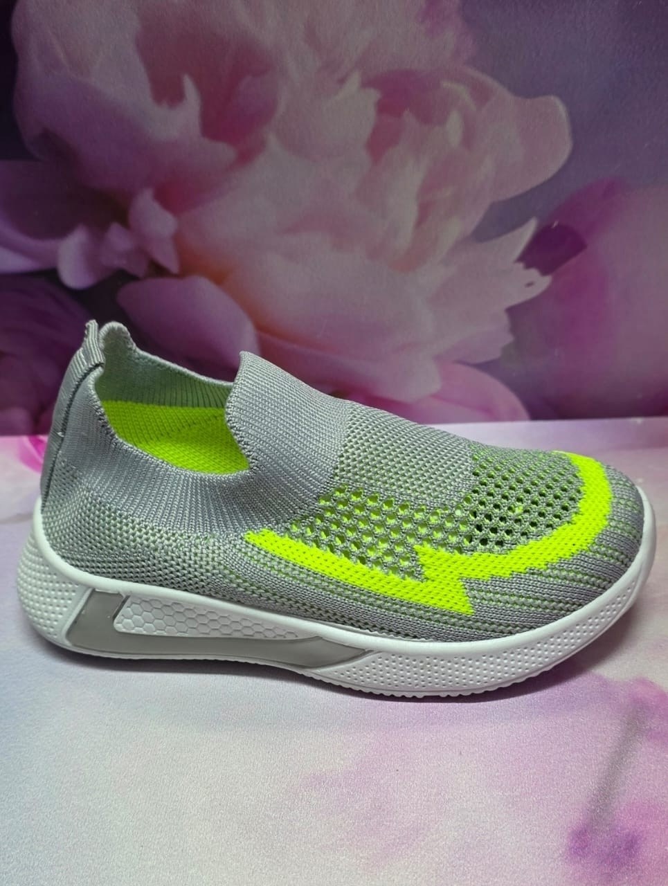 кроссовки,спортивная ,кроссовка,детские кроссовки,кроссовки модные