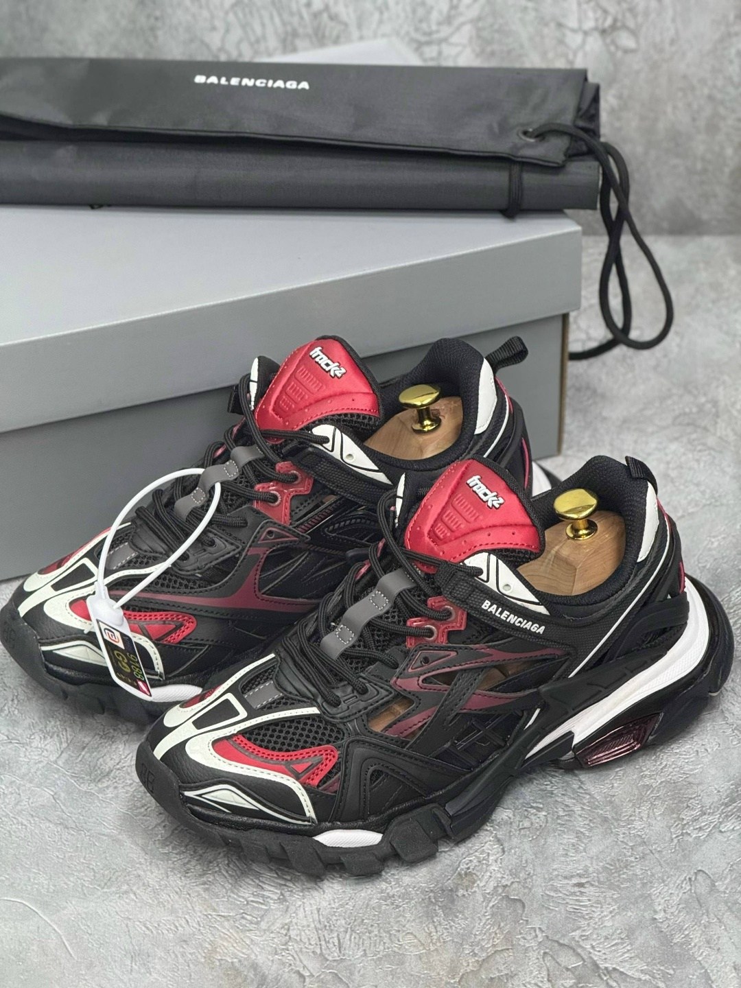 кроссовки balenciaga track 2.0 "black/red/white",кроссовки balenciaga track 2,кроссовки balenciaga,balenciaga track 2 black red,кроссовки balenciaga track trainer black red черный