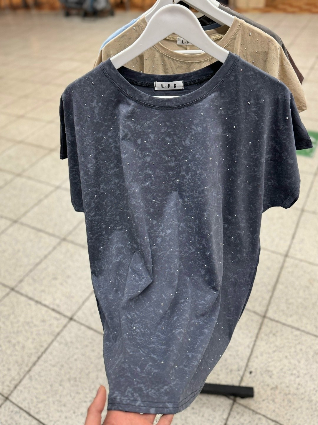 женская футболка,футболки женская оверсайз,летние футболки,футболка со стразами,футболка