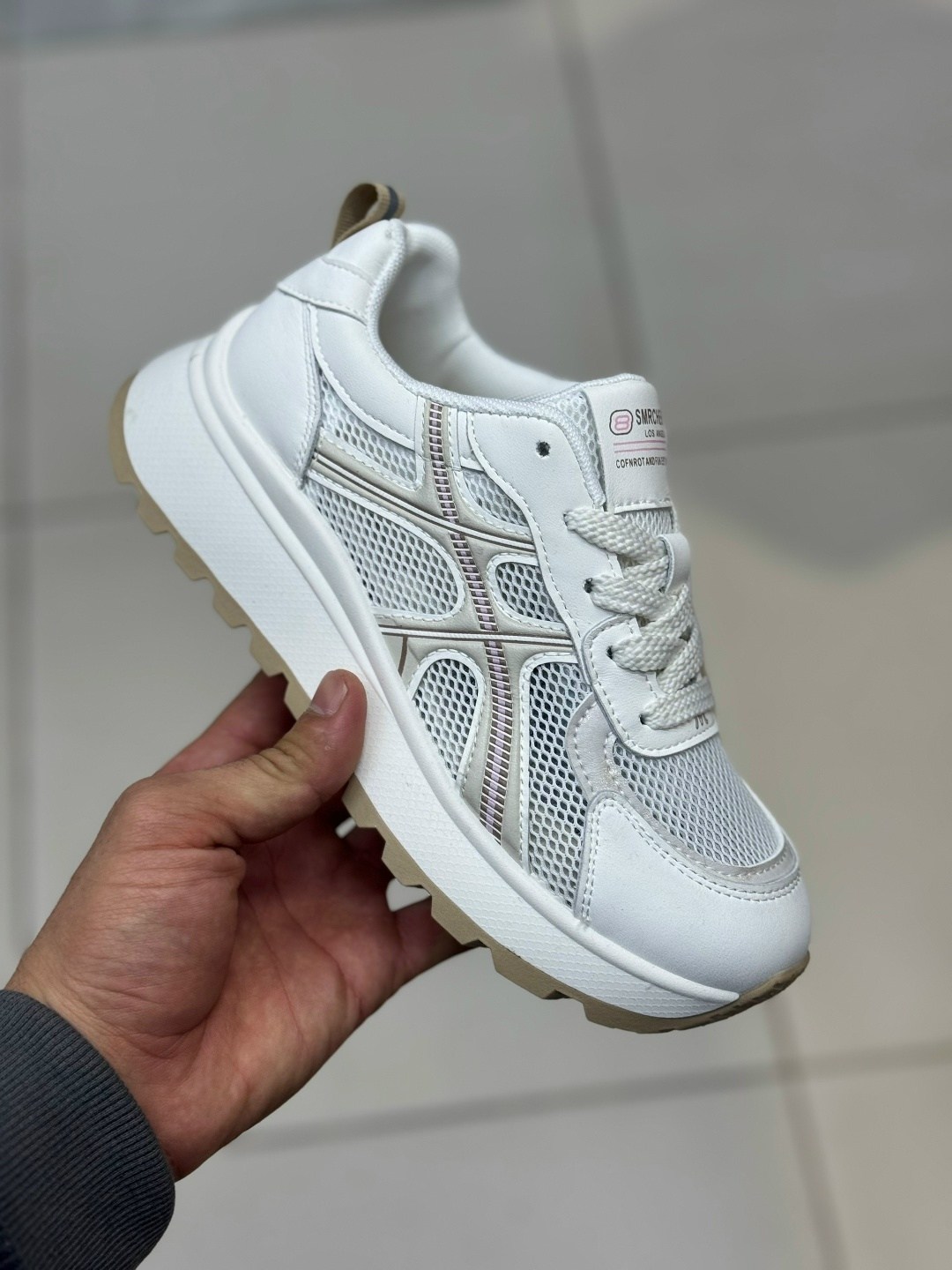 женские кроссовки,кроссовка,кроссовки мужские женские,кроссовки для женщин,