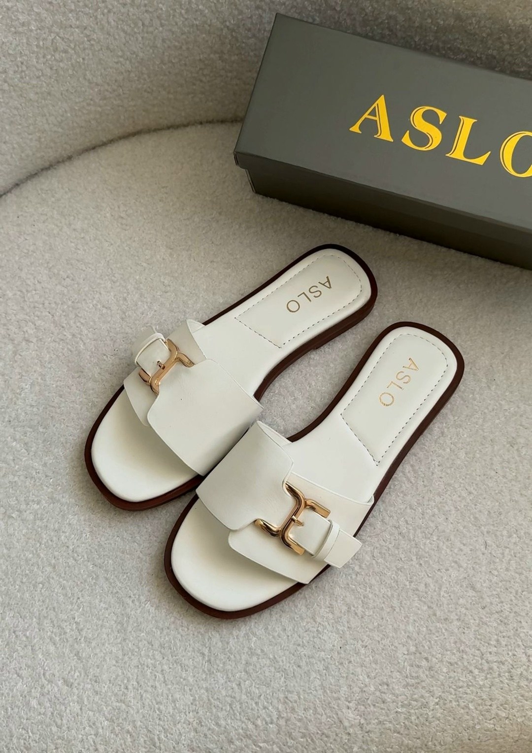 ,женские шлепанцы,модные шлепанцы,шлепки женские,женские сандалии