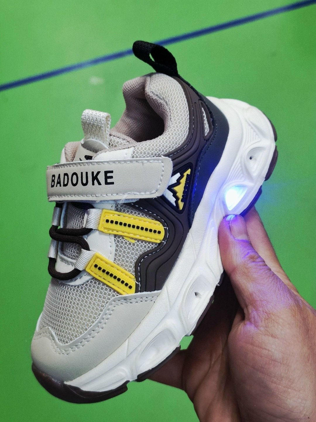 детские кроссовки,кроссовки мальчику,детские кроссовки для мальчика,кроссовки закрытые,детская