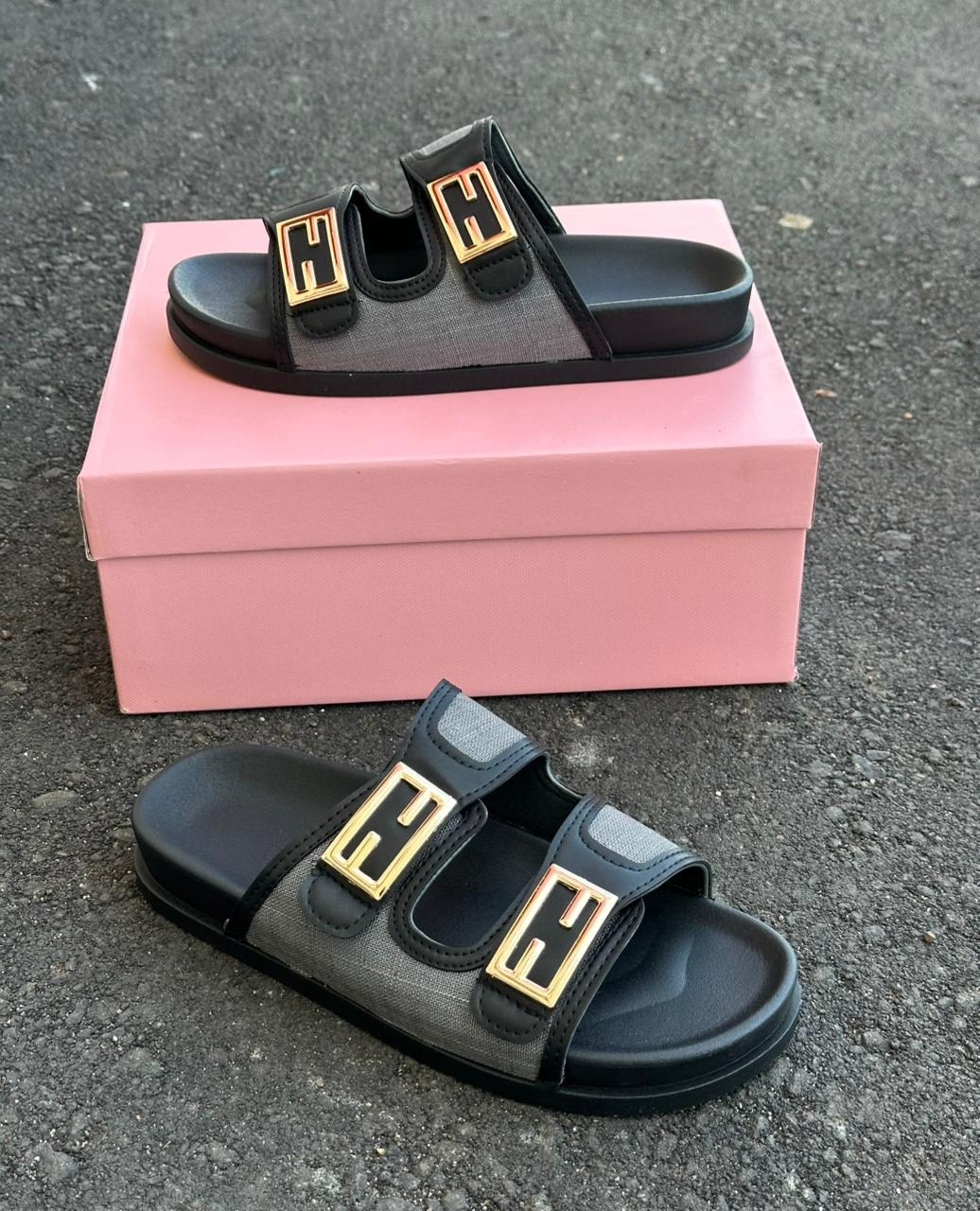 кожаные шлепанцы miu miu,шлепанцы miu miu,шлепки miu miu,,сандалии miu miu