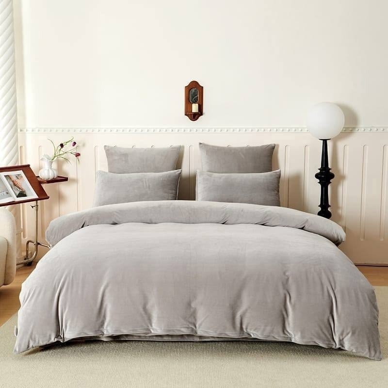 комплект постельного белья,белье постельное,постельные принадлежности,комплект постельных принадлежностей,покрывало для кровати