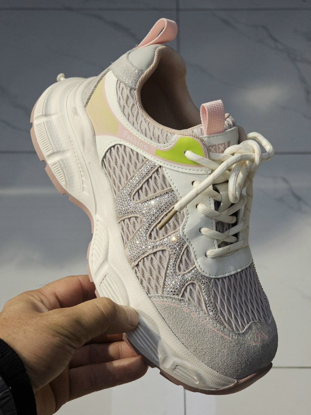 кроссовки женскиe,стильные кроссовки,кроссовки asics,,брендовые кроссовки