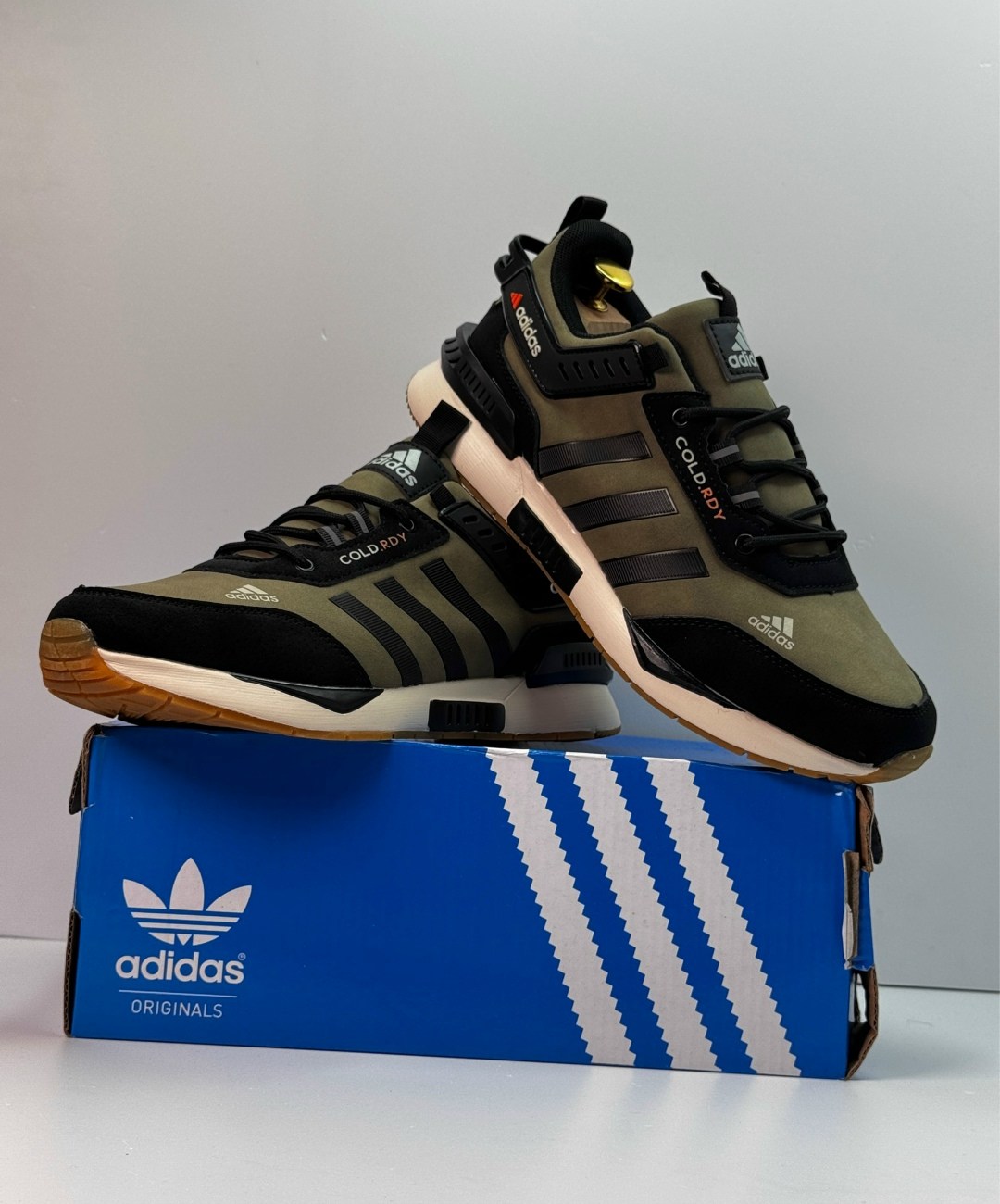 кроссовки adidas мужские,кроссовки adidas,зимние кроссовки adidas,кроссовки для мужчин,кроссовки