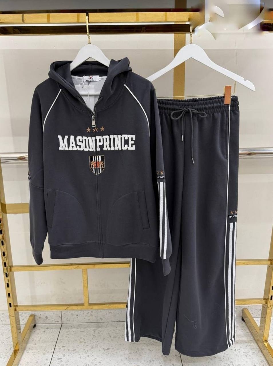 спортивный костюм женский,стильные костюмы,спортивный костюм,спортивные костюмы оверсайз,спортивный костюм спортивные костюмы