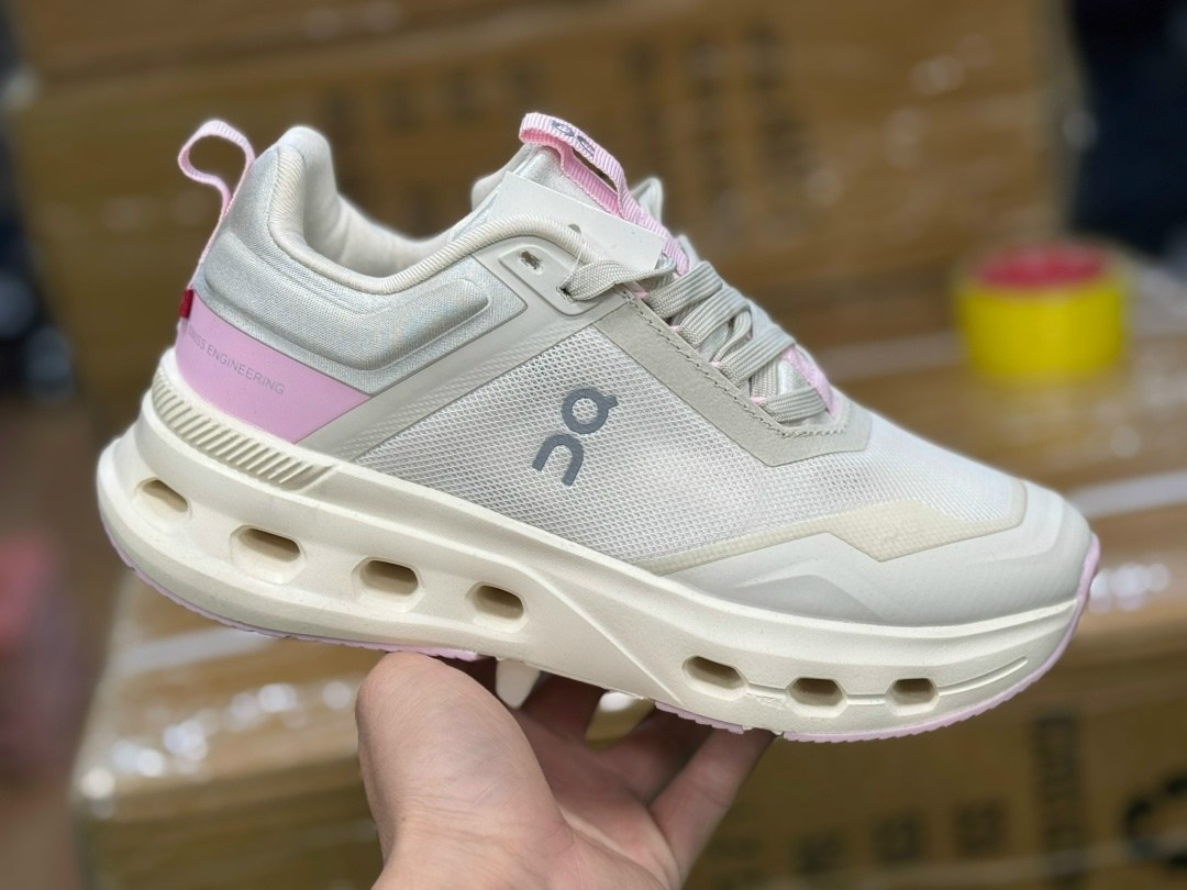 кроссовки женскиe,кроссовки брендовые,,кроссовки,кроссовки мужские женские