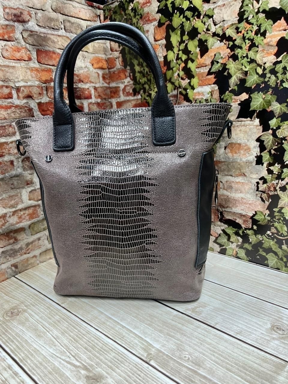 вместительная женская сумка из натуральной кожи,сумка женская кожаная,женская сумка из натуральной кожи,эффектная вместительная женская сумка из натуральной кожи sefaro,кожаная женская сумка из италья