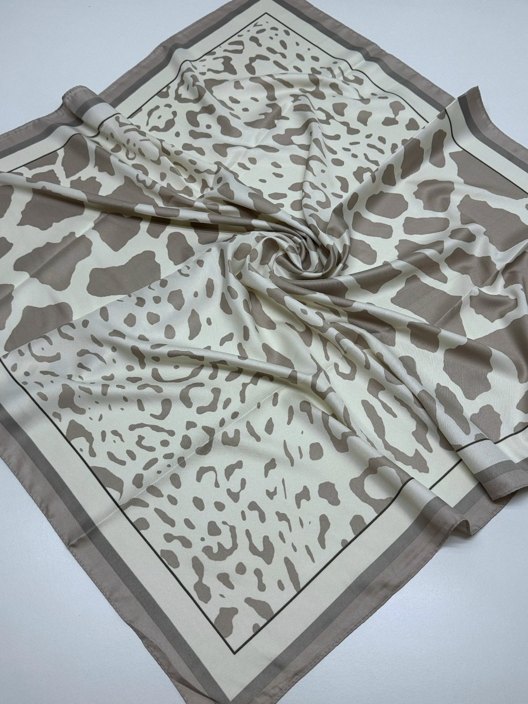 брендовый платок,платки шелковые,платки шарф,брендовые платки,палантин женские