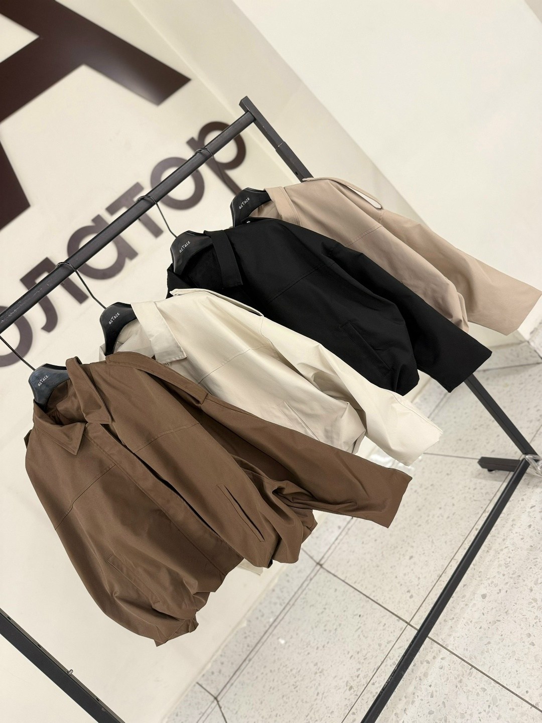 куртка свободного кроя,куртка свободная,повседневная куртка,бомбер куртка,куртка женская