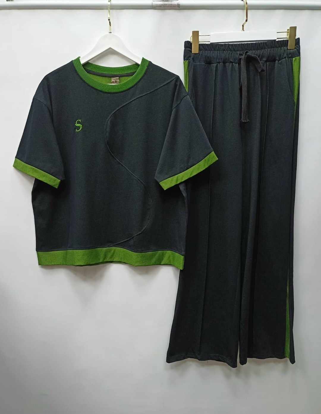 костюм женский,костюм с брюками,костюм повседневный,женские спортивные костюмы,женские костюмы больших размеров