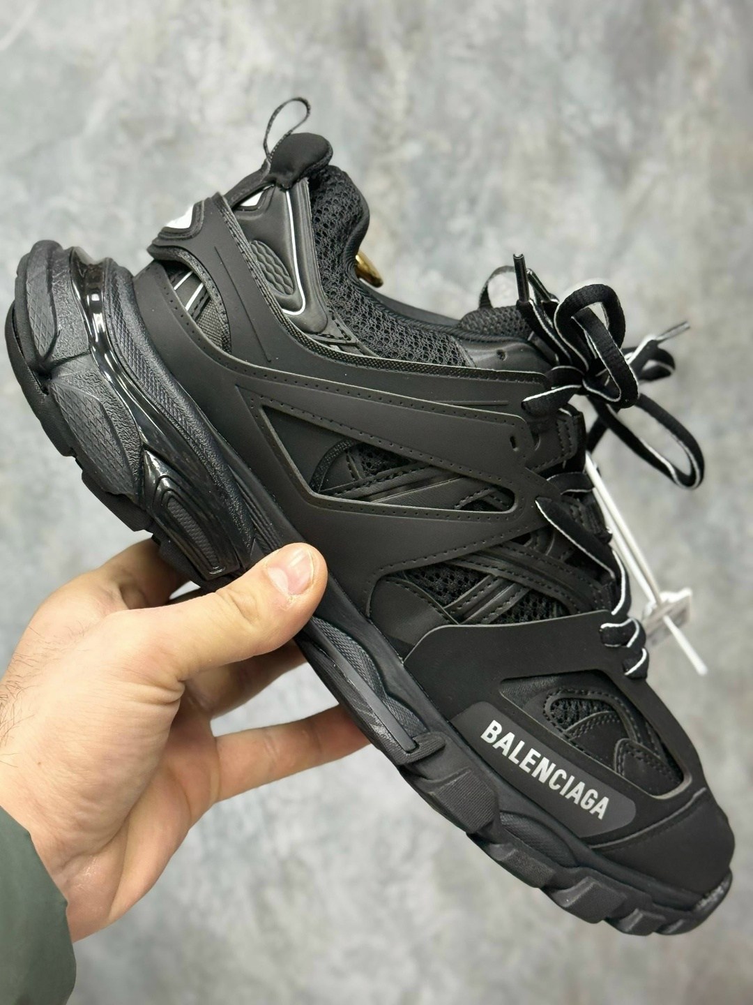 кроссовки balenciaga track,кроссовки balenciaga,кроссовки баленсиага трек черные,кроссовки баленсиага трек 1,баленсиага кроссовки черные track