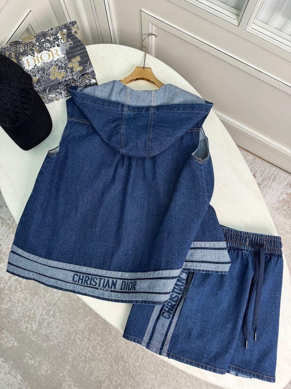 джинсовые комбинезоны,женский джинсовый комбинезон,стильные костюмы,джинсовые костюмы,женский джинсовый костюм