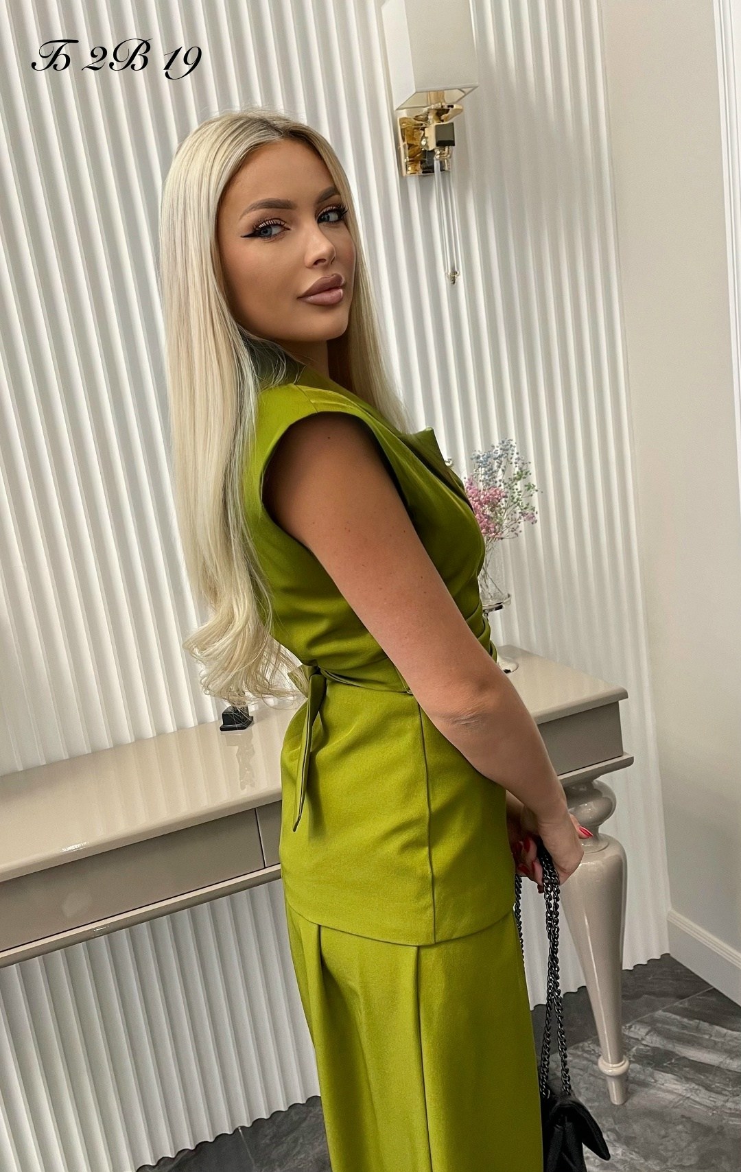 женский костюм из двух предметов: жилет и брюки,женский брючный костюм,костюм брючный с жилетом,брючный костюм с жилетом женский,костюм летний брючный женский