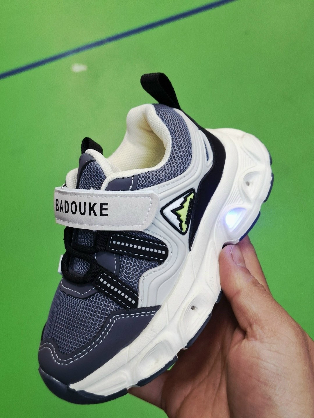 детские кроссовки,кроссовки мальчику,детские кроссовки для мальчика,кроссовки закрытые,детская