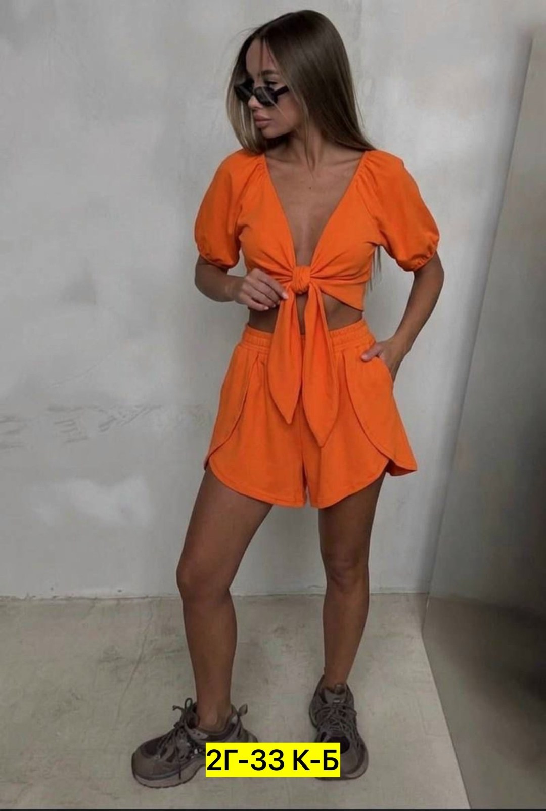 летний костюм с шортами,костюм женский с шортами,летний костюм,летний костюм атласный с шортами и блузкой на завязках,костюм шортами