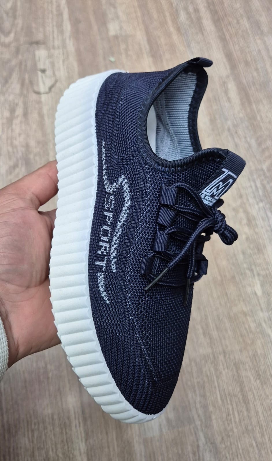 кроссовки женскиe,кроссовки,кроссовки изики,кроссовки изи,кроссовки иззи