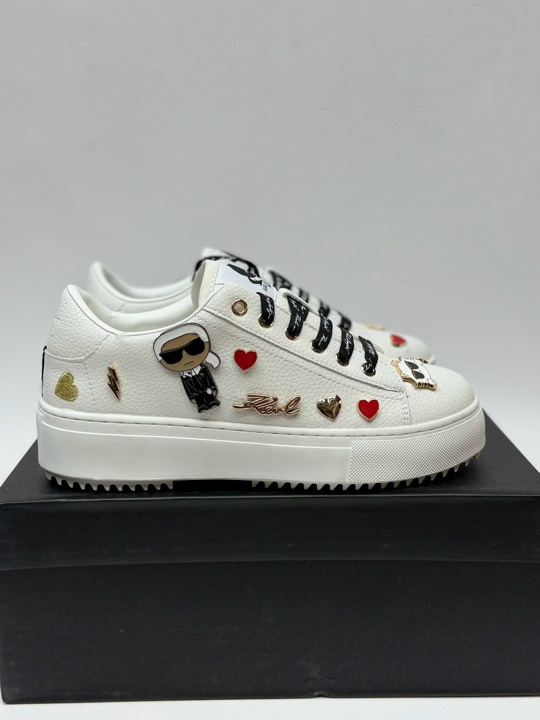 кроссовки cate pins на шнуровке karl lagerfeld белый,,кроссовки cate sneaker karl lagerfeld paris белый,кеды karl lagerfeld,кроссовки карл лагерфельд