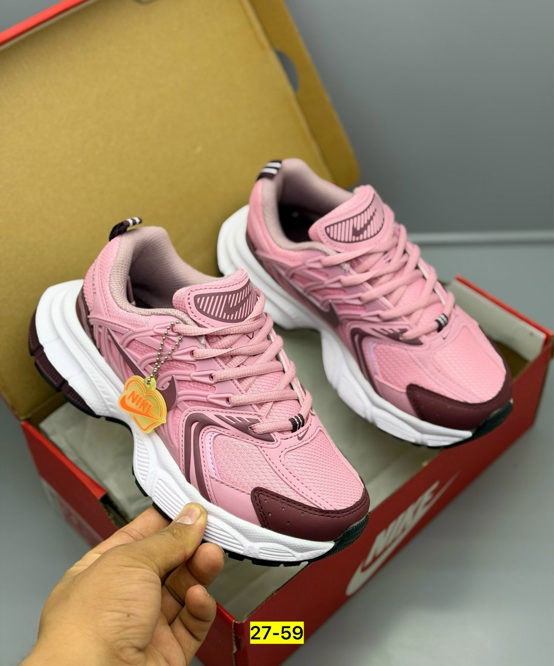 кроссовки,спортивная ,женские кроссовки,nike женские кроссовки,розовые кроссовки